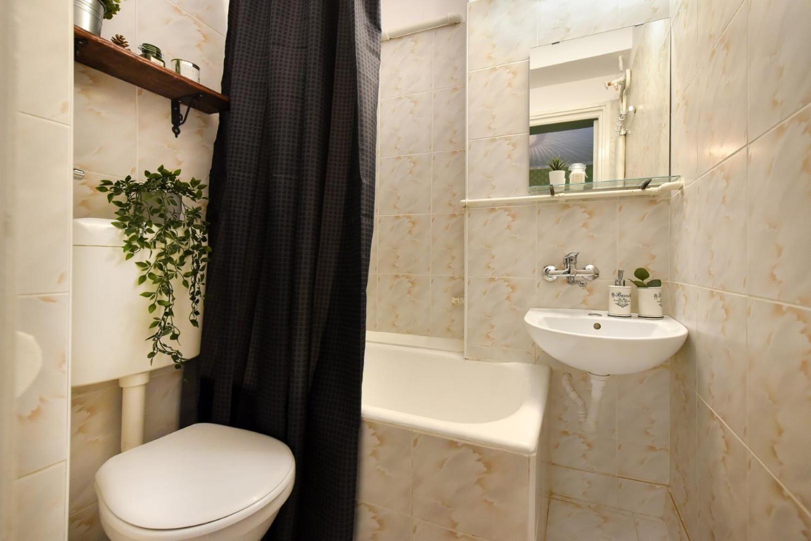 Chic Accommodation With Breathtaking Views Over Calea Victoriei - Your Central Heaven Bukarest Exterior foto