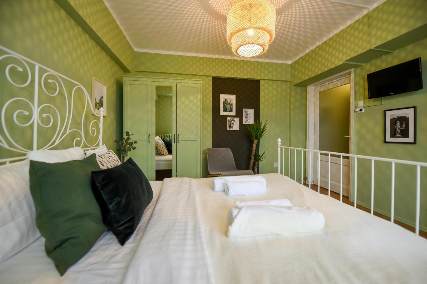 Chic Accommodation With Breathtaking Views Over Calea Victoriei - Your Central Heaven Bukarest Zimmer foto